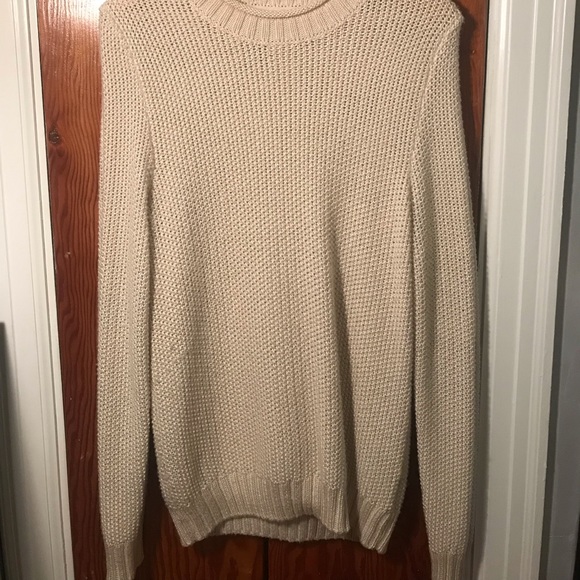 H&M Sweater - Picture 5 of 5